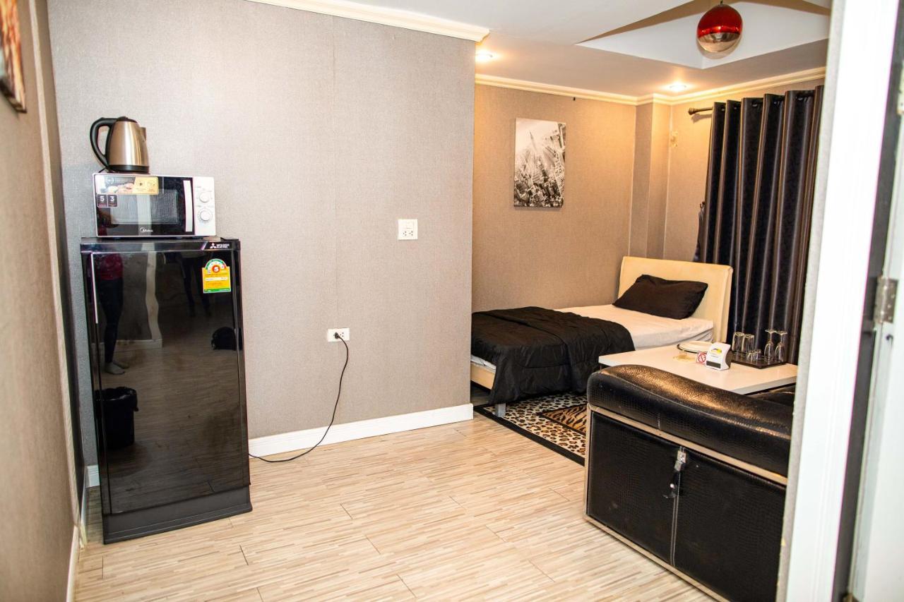 Merry Inn Suites Pattaya Ngoại thất bức ảnh