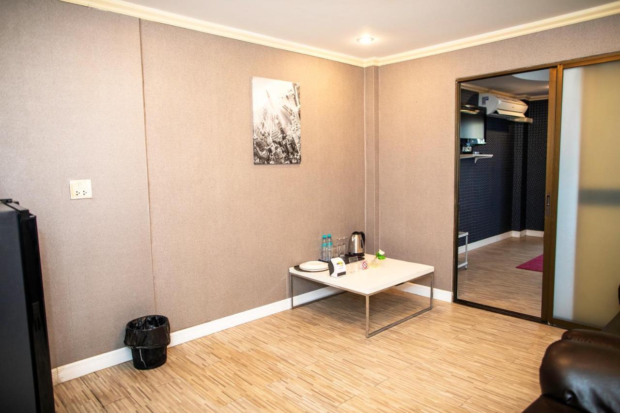 Merry Inn Suites Pattaya Ngoại thất bức ảnh