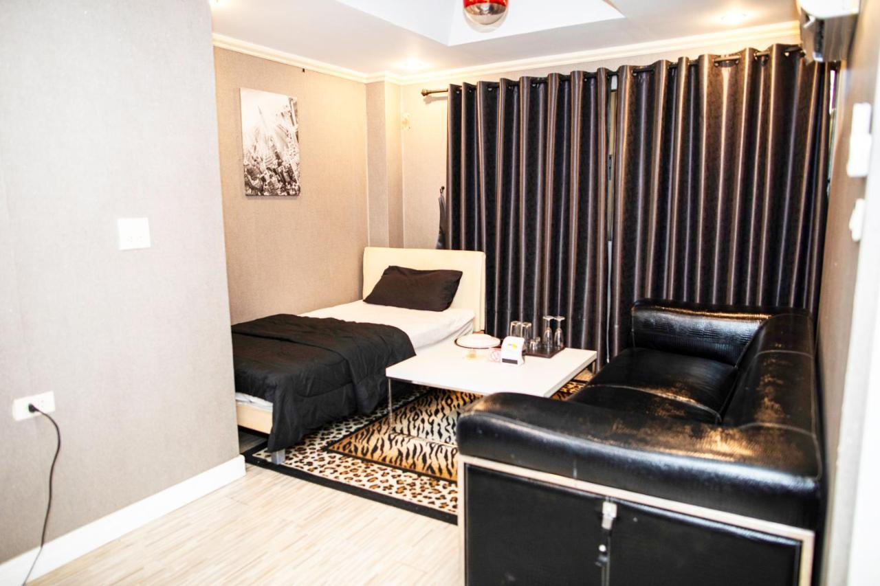 Merry Inn Suites Pattaya Ngoại thất bức ảnh